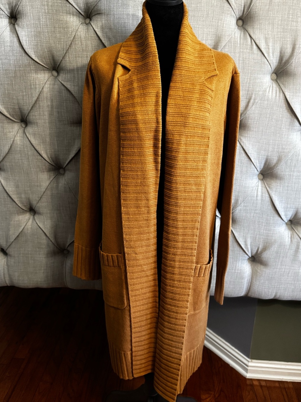 Isaac Mizrahi Camel Brown Sweater